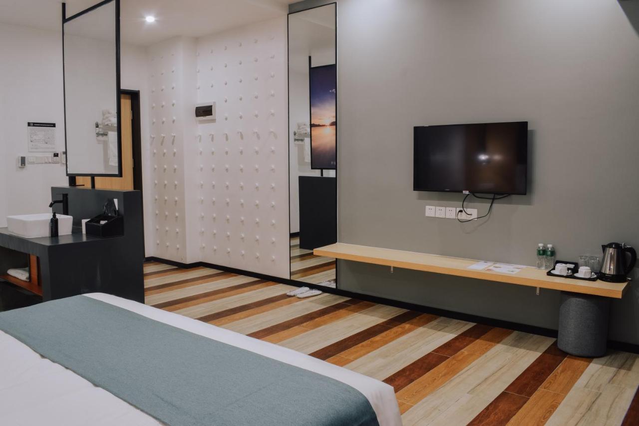 Fan'S Hotel Baybay ภายนอก รูปภาพ